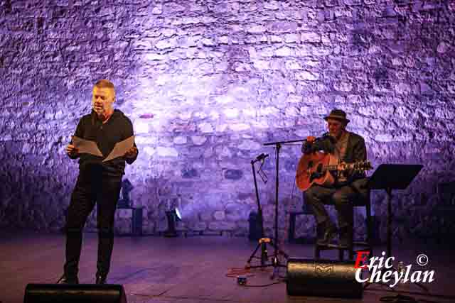 Graham Parker & Eric Naulleau, Le Café de la Danse (Paris), 18 février 2023, © Eric Cheylan / https:// lovinglive.fr
