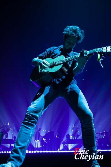 Vianney, Accor Arena (Paris), 14 décembre 2021, © Eric Cheylan / https://lovinglive.fr