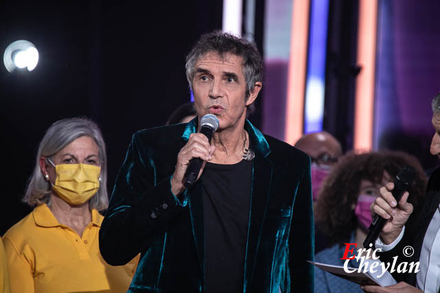 Julien Clerc, Téléthon,Télévision France 2 (Paris), 4 décembre 2021, © Eric Cheylan / https://lovinglive.fr