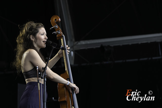 Eda Diaz, Festival La Défense Jazz Festival (Paris), 27 juin 2023, © Eric Cheylan / https://lovinglive.fr