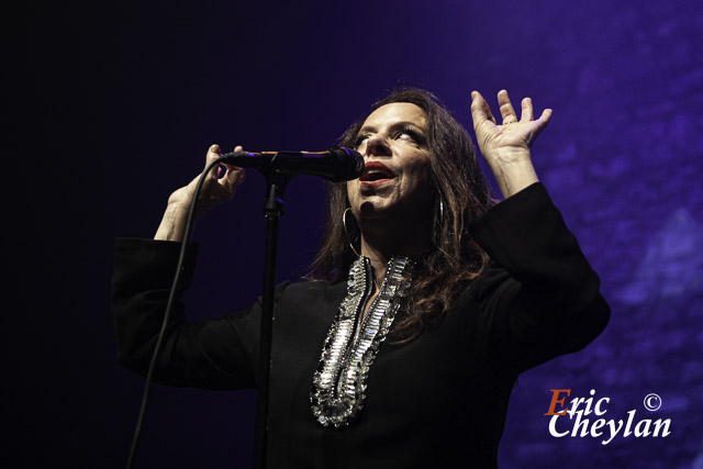 Bebel Gilberto, Le Café de la Danse - France Inter (Paris), 25 octobre 2023, © Eric Cheylan / https://lovinglive.fr