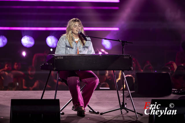 Louane, RFM Music Show, 40ème anniversaire de la radio RFM, Palais des Sports Marcel Cerdan (Levallois), 26 juin 2021, © Eric Cheylan / volubilis.net