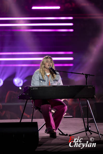 Louane, RFM Music Show, 40ème anniversaire de la radio RFM, Palais des Sports Marcel Cerdan (Levallois), 26 juin 2021, © Eric Cheylan / volubilis.net