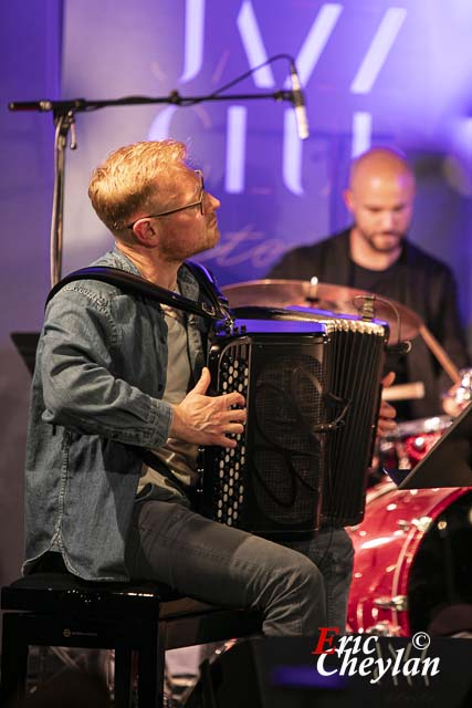 Sébastien Giniaux, Le Jazz Club Etoile (Paris), 20 juin 2024, © Eric Cheylan / https://lovinglive.fr