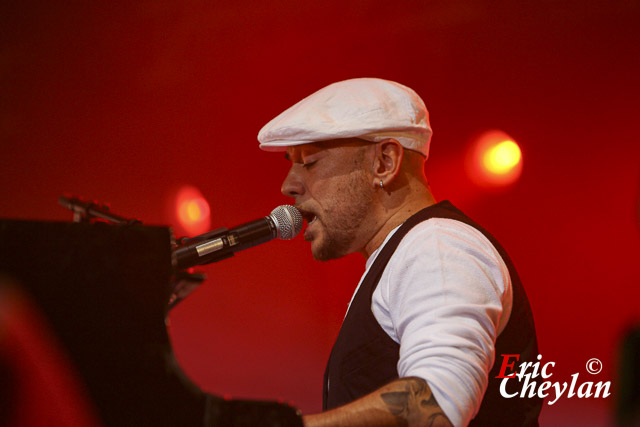 Pascal Obispo, Concert pour l'Avesnois, Zénith (Paris), 27 octobre 2008, © Eric Cheylan / https://lovinglive.fr