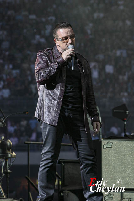 U2, Le Stade de France (Paris), 11 juillet 2009, © Eric Cheylan / https://lovinglive.fr