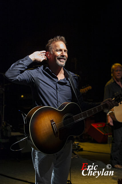 Kevin Costner, La Cigale (Paris), 15 septembre 2011, © Eric Cheylan / https://lovinglive.fr