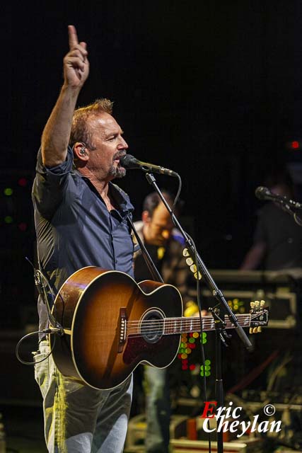 Kevin Costner, La Cigale (Paris), 15 septembre 2011, © Eric Cheylan / https://lovinglive.fr