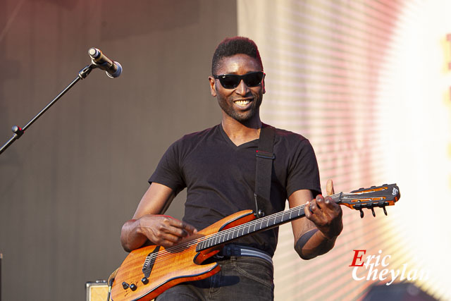 Keziah Jones, FNAC Live (Paris), 19 juillet 2013, © Eric Cheylan / https://lovinglive.fr