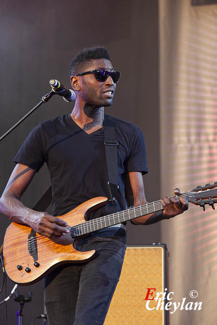 Keziah Jones, FNAC Live (Paris), 19 juillet 2013, © Eric Cheylan / https://lovinglive.fr