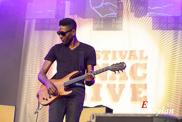 Keziah Jones, FNAC Live (Paris), 19 juillet 2013, © Eric Cheylan / https://lovinglive.fr