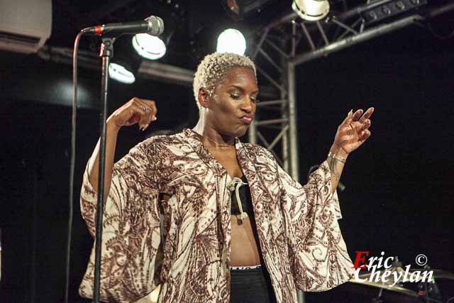 Liv Warfield, Le New Morning (Paris), 2 Août 2019, © Eric Cheylan / https://lovinglive.fr