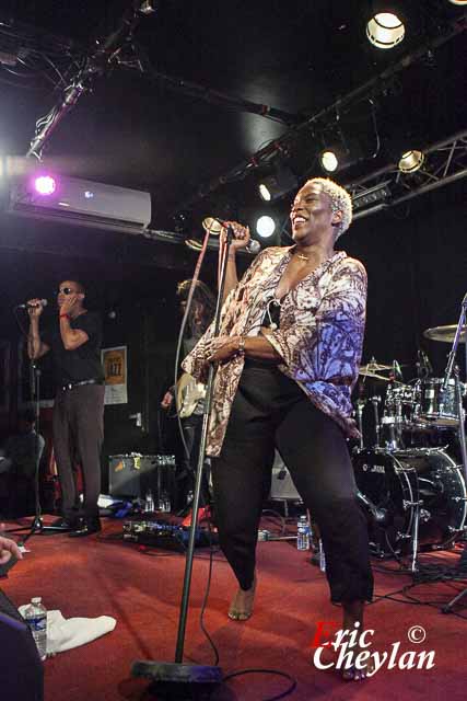 Liv Warfield, Le New Morning (Paris), 2 Août 2019, © Eric Cheylan / https://lovinglive.fr