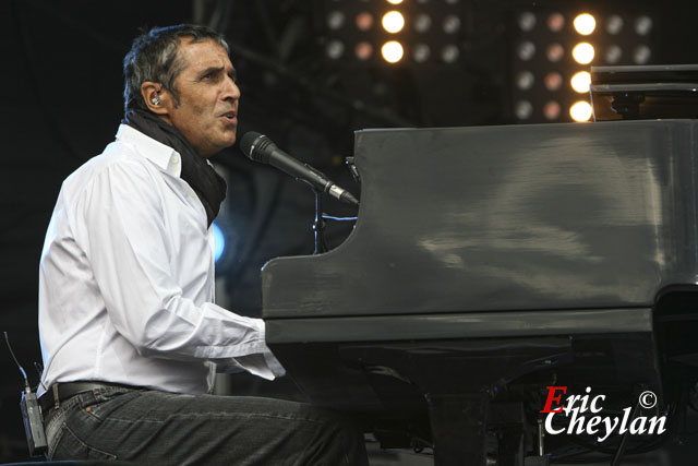 Julien Clerc, La Fête de l'Humanité (Paris), 13 septembre 2009, © Eric Cheylan / https://lovinglive.fr