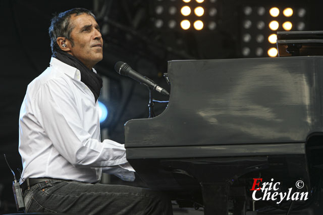 Julien Clerc, La Fête de l'Humanité (Paris), 13 septembre 2009, © Eric Cheylan / https://lovinglive.fr