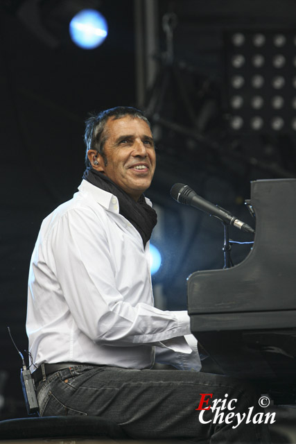 Julien Clerc, La Fête de l'Humanité (Paris), 13 septembre 2009, © Eric Cheylan / https://lovinglive.fr