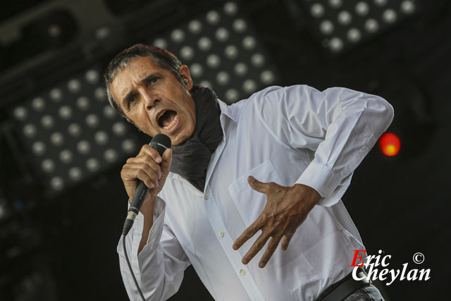 Julien Clerc, La Fête de l'Humanité (Paris), 13 septembre 2009, © Eric Cheylan / https://lovinglive.fr