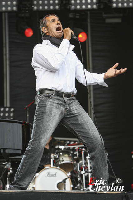 Julien Clerc, La Fête de l'Humanité (Paris), 13 septembre 2009, © Eric Cheylan / https://lovinglive.fr