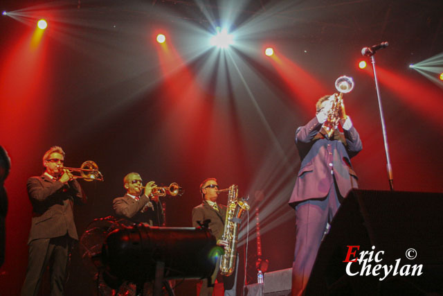 Madness, Le Zénith (Paris), 14 mai 2010, © Eric Cheylan / https://lovinglive.fr