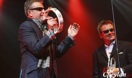 Madness, Le Zénith (Paris), 14 mai 2010, © Eric Cheylan / https://lovinglive.fr