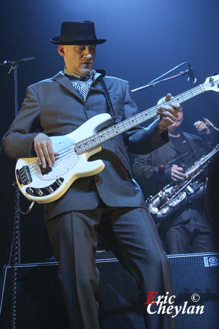 Madness, Le Zénith (Paris), 14 mai 2010, © Eric Cheylan / https://lovinglive.fr