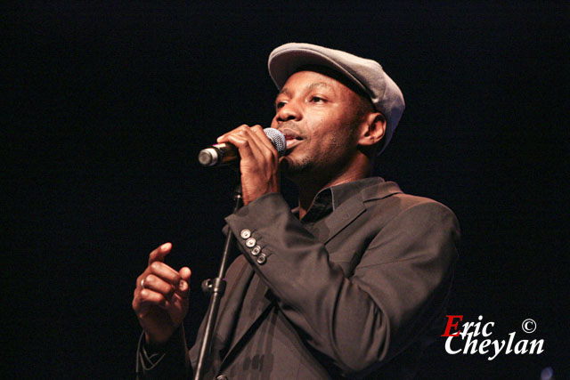 MC Solaar, Soirée Music'Amet, Théâtre de Neuilly (Neuilly), 28 septembrer 2010, © Eric Cheylan / https://lovinglive.fr