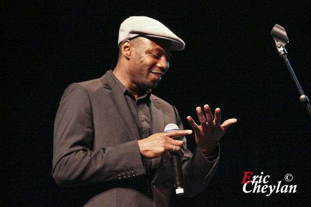 MC Solaar, Soirée Music'Amet, Théâtre de Neuilly (Neuilly), 28 septembrer 2010, © Eric Cheylan / https://lovinglive.fr