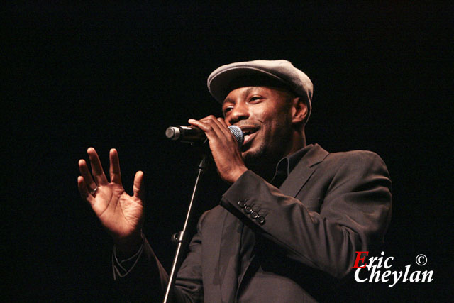 MC Solaar, Soirée Music'Amet, Théâtre de Neuilly (Neuilly), 28 septembrer 2010, © Eric Cheylan / https://lovinglive.fr