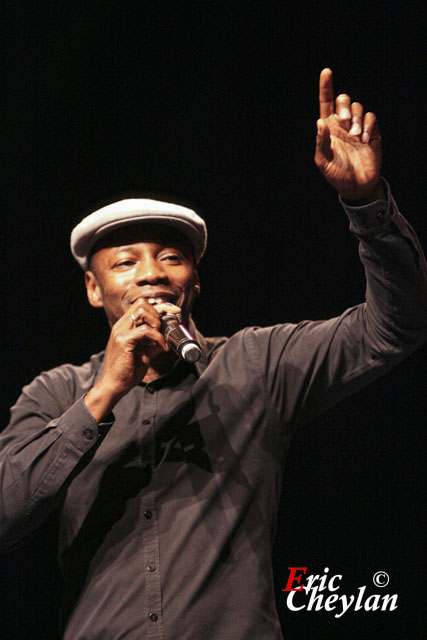 MC Solaar, Soirée Music'Amet, Théâtre de Neuilly (Neuilly), 28 septembrer 2010, © Eric Cheylan / https://lovinglive.fr