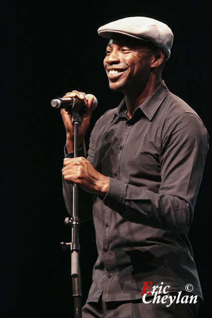 MC Solaar, Soirée Music'Amet, Théâtre de Neuilly (Neuilly), 28 septembrer 2010, © Eric Cheylan / https://lovinglive.fr