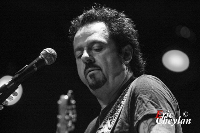 Steve Lukather, Elysée Montmartre (Paris), 13 novembre 2010, © Eric Cheylan / https://lovinglive.fr