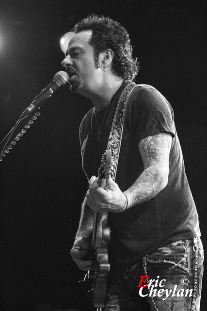 Steve Lukather, Elysée Montmartre (Paris), 13 novembre 2010, © Eric Cheylan / https://lovinglive.fr