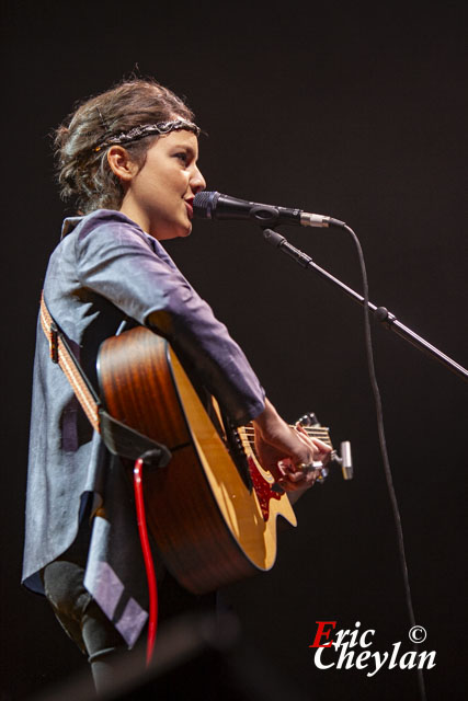 Jain, Le Zénith (Paris), 2 décembre 2012, © Eric Cheylan / https://lovinglive.fr