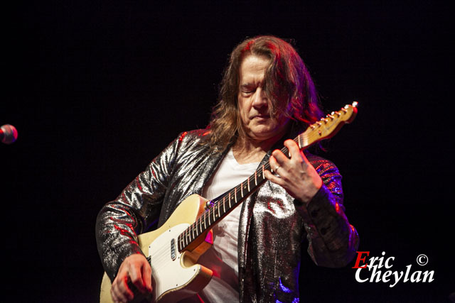 Robben Ford, La Cigale (Paris), 4 février 2014, © Eric Cheylan / https://lovinglive.fr