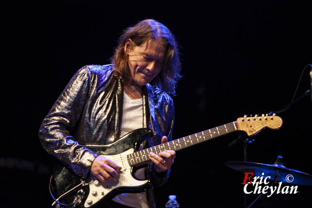 Robben Ford, La Cigale (Paris), 4 février 2014, © Eric Cheylan / https://lovinglive.fr