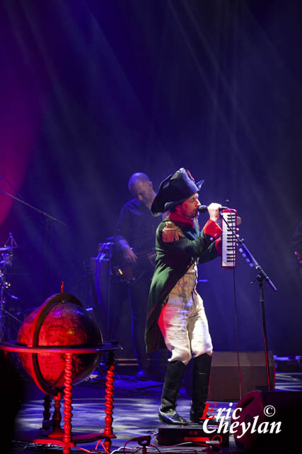 The Divine Comedy, Les Folies Bergère (Paris), 10 janvier 2009, © Eric Cheylan / https://lovinglive.fr