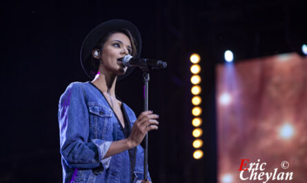 Shy'M, RFM Music Show (Issy-les-Moulineaux), 9 juin 2017, © Eric Cheylan / https://lovinglive.fr