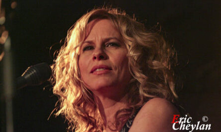 Vonda Shepard, Le New Morning (Paris), 1 mars 2010, © Eric Cheylan / https://lovinglive.fr