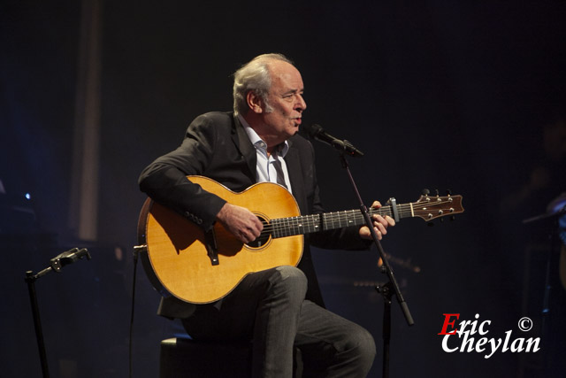 Maxime Le Forestier, Les Folies Bergère (Paris), 3 février 2014, © Eric Cheylan / https://lovinglive.fr