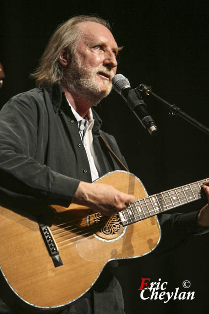 Corbier, Concert Haïti Debout, Palais des Congrès (Paris), 21 mai 2011, © Eric Cheylan / https://lovinglive.fr