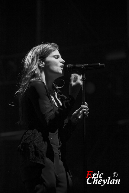Christine and the Queens, FNAC Live (Paris), 16 juillet 2015, © Eric Cheylan / https://lovinglive.fr