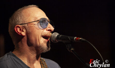 Graham Parker, New Morning (Paris), 24 septembre 2013, © Eric Cheylan / https://lovinglive.fr