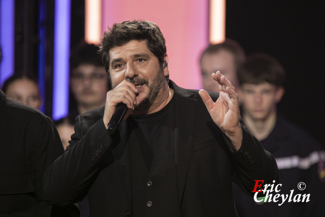 Patrick Fiori, Chorale Lions International, Téléthon, Studio du Lendit, France TV (Paris), 6 décembre 2025, © Eric Cheylan / https://lovinglive.fr