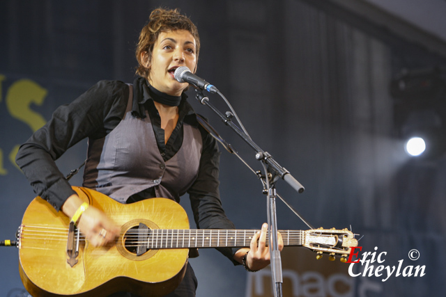 Mell, FNAC Indétendances (Paris), 8 aout 2009, © Eric Cheylan / https://lovinglive.fr
