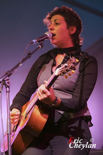Mell, FNAC Indétendances (Paris), 8 aout 2009, © Eric Cheylan / https://lovinglive.fr