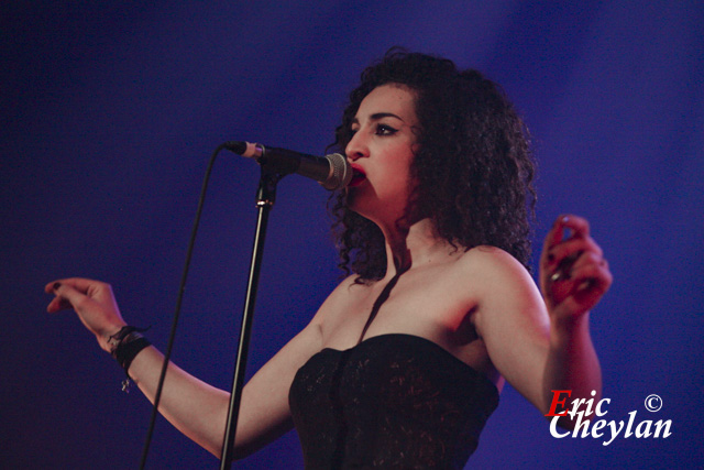Camélia Jordana, Le Trianon (Paris), 6 avril 2011, © Eric Cheylan / https://lovinglive.fr
