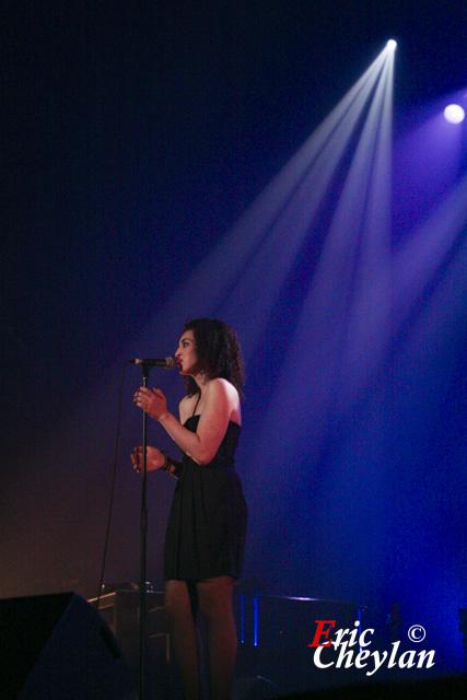 Camélia Jordana, Le Trianon (Paris), 6 avril 2011, © Eric Cheylan / https://lovinglive.fr