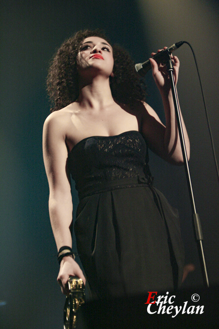 Camélia Jordana, Le Trianon (Paris), 6 avril 2011, © Eric Cheylan / https://lovinglive.fr