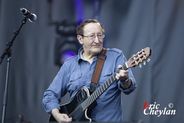 Idir, Concert pour l'Egalité, Champ de Mars (Paris), 14 juillet 2011, © Eric Cheylan / https://lovinglive.fr