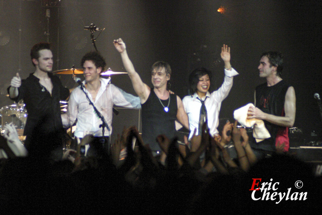 Jean-Louis Aubert, Le Bataclan (Paris), 2 mars 2006, © Eric Cheylan / https://lovinglive.fr